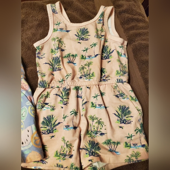 5t Romper bundle, 4 items! - Picture 4 of 5